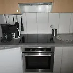 Coeur De Station Avec Balcon, Proche Pistes - Fr-1-814-9 *