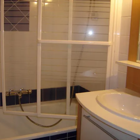 Apartment Coeur De Station Avec Balcon, Proche Pistes - Fr-1-814-9 Super Besse