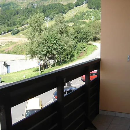 Chaleureux Au Centre De Super Avec Balcon - Fr-1-814-9