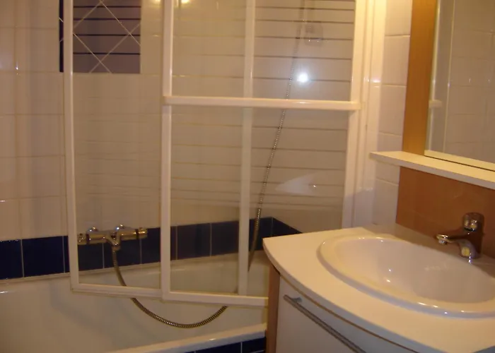 Apartment Coeur De Station Avec Balcon, Proche Pistes - Fr-1-814-9 Super Besse